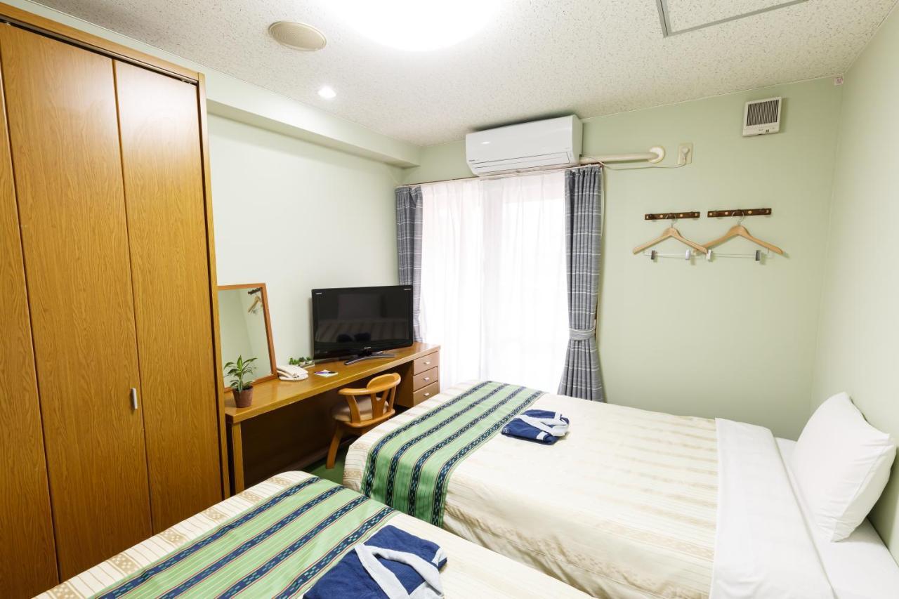 Hotel Peace Land Kume Naha Exteriör bild