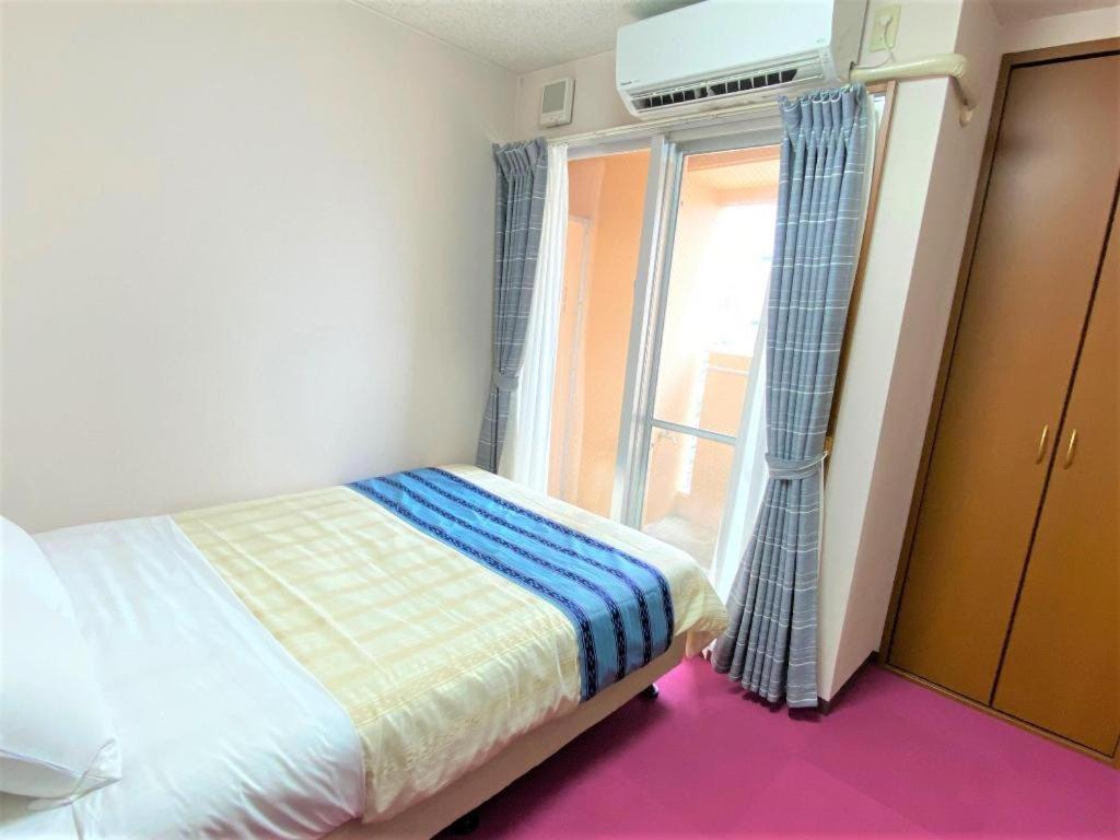 Hotel Peace Land Kume Naha Exteriör bild