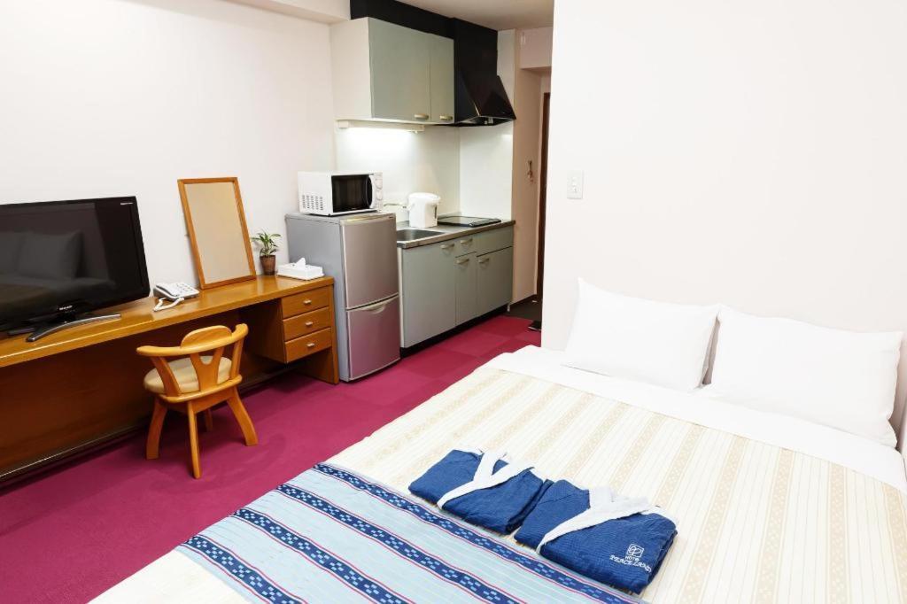Hotel Peace Land Kume Naha Exteriör bild